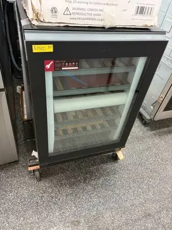 Vintec Wine Cooler 41 Bottle Capacity