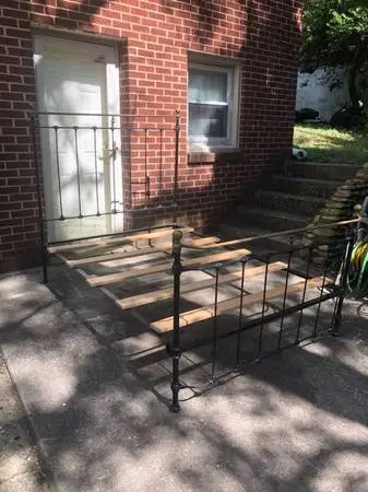 ANTIQUE IRON AND BRASS DOUBLE BED