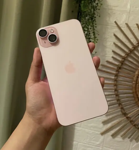 iPhone 15 plus