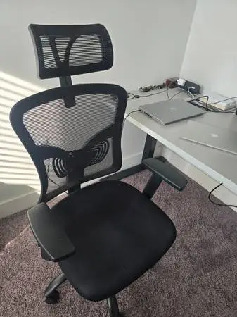 Ergonomic office chair