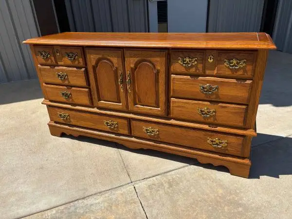 Big Beautiful Stanley 10 Drawer Medium Oak Finished Dresser