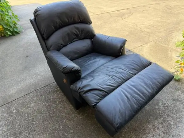 Reclining Leather Chair