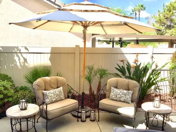 Patio Woodard brand 4 PC lounge chair set