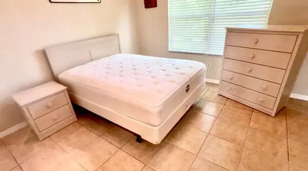 Queen bedroom set. Bed, chest, night stand. Like new.