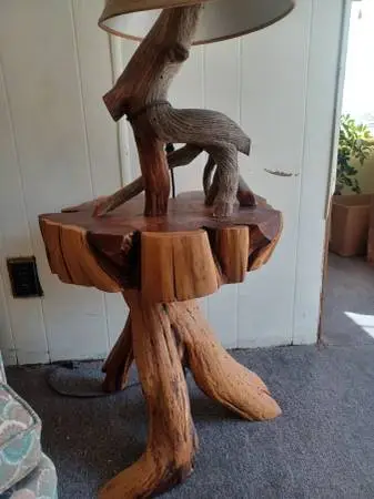 Rustic Table And Lamps