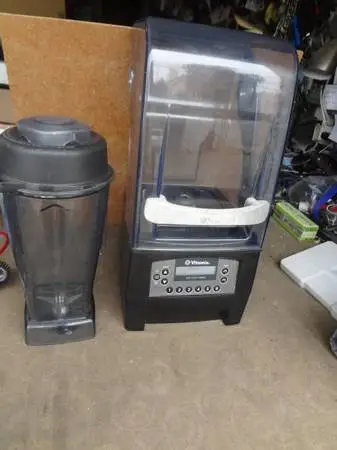 VitaMix The Quiet One VM0145 Commercial Blender