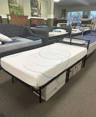 *Student Special!!- 8 Memory Foam Mattress*- Eugene Mattress Company