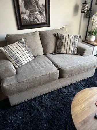 Beautiful high quality Loveseat