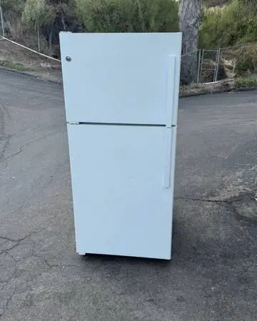 18 cubic refrigerator with freezer (free local delivery)