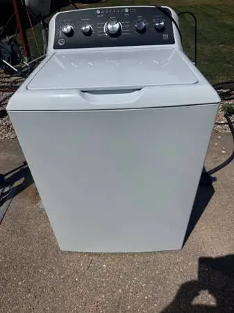 GE  Washer 4.5 cu. ft. Top Load Washer