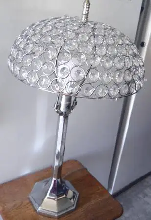 Chrome Lamp with Dangle Clear Glass Shade