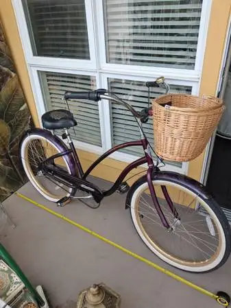3- SPEED WOMANS BIKE  ELECTRA CRUISER