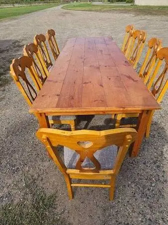 Large dining room table w/9 chairs