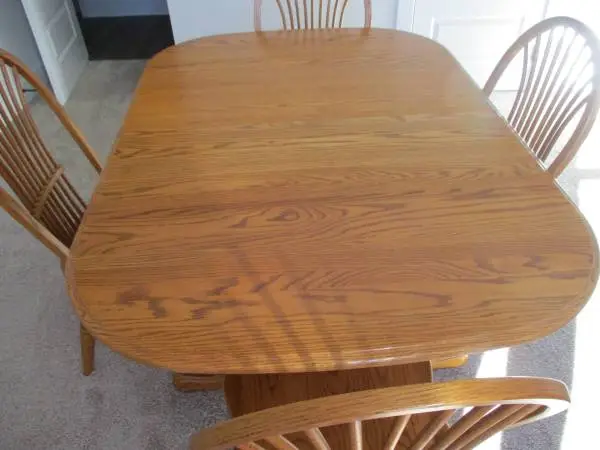 Amish Table with chairs and Leaves