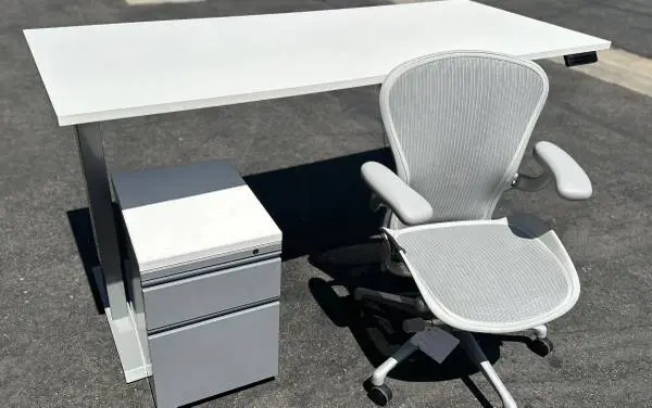 HERMAN MILLER AERON CHAIRS IN LIKE NEW CONDITION