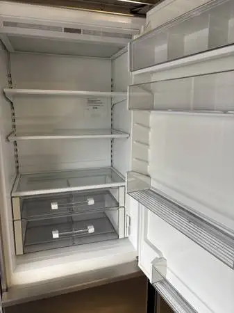 Subzero 30 BI 30  inch with ice maker