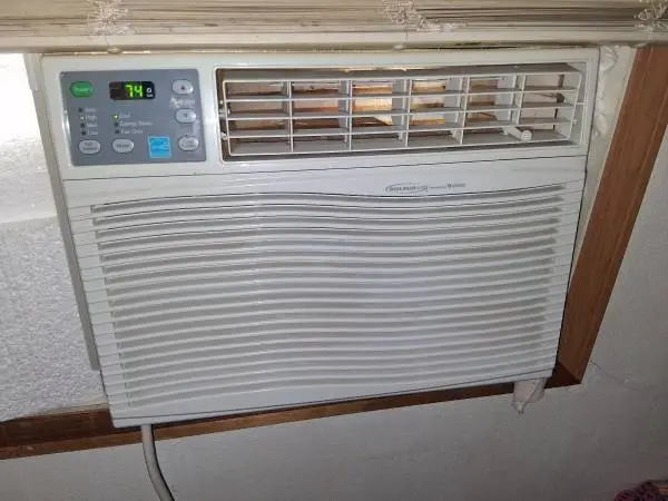 SOLEUS 10,200 BTU AIR CONDITIONER