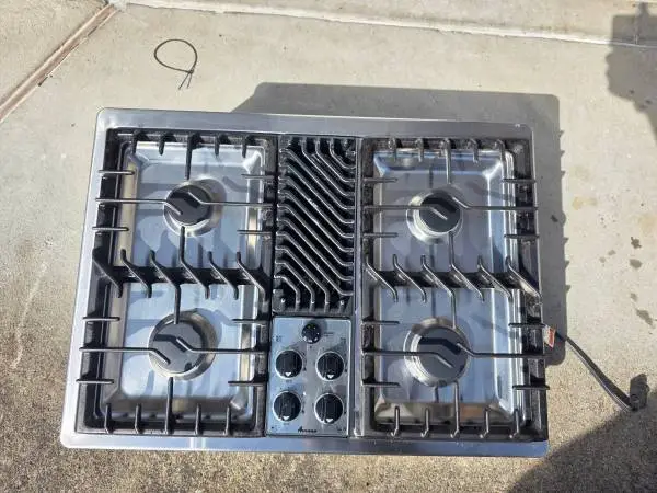 Amana 30inch Gas Downdraft Cooktop