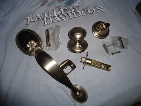 Kwikset exterior/interior stain nickel finish entry door handle * New