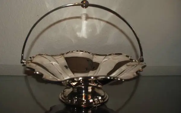 English Victorian Wedding Basket c.1885. Wonderful Condition Sheffield