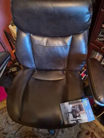 HOME OFFICE LEATHER CHAIR AND COMPUTER DESK