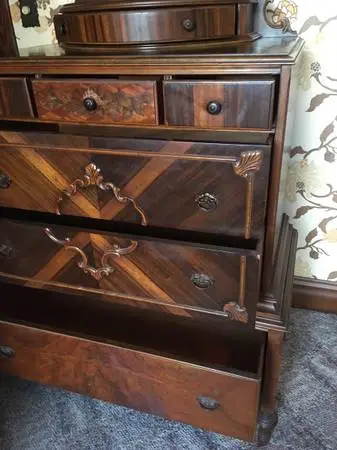 Dresser