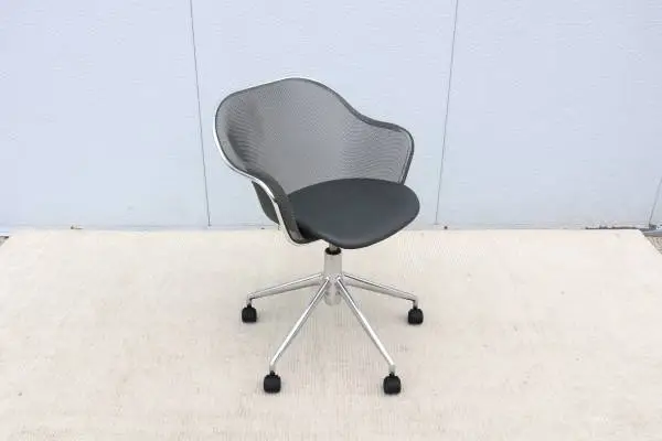 Italian Antonio Citterio for B&B Italia Iuta Swivel Desk Task Chair