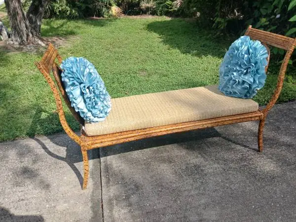 Beautiful 20th Century Iron Daybed / Chaise lounge / bench seat