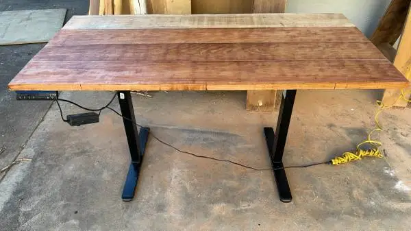 New Electric adjustable height Uplifting Standing Desk solid wood top L55”*W27