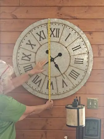 Wall clock
