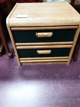 Night Stand 10700