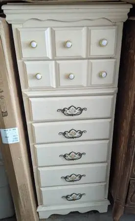 $ reduced - Nice White dressers