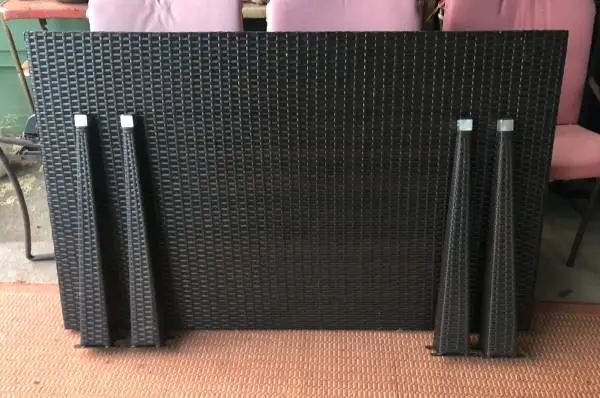 Brand New Rectangular Wicker/Rattan Dining Table (retails $265)