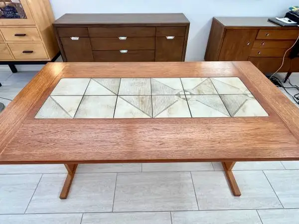 Classy Expanding Dining Table & Stone Center