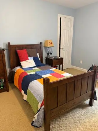 Pottery Barn Bedroom Set 4pcs