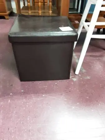 Hassock 10235 10236