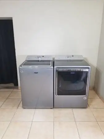 Maytag Washer And Electric Dryer Free Deliver And Install 6 Month Warranty