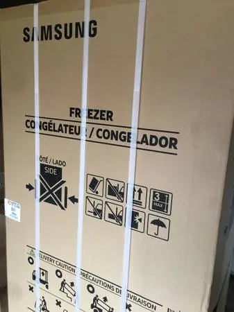 NEW UNOPENED 11.4 CU.FT Convertible Upright Samsung SS Freezer Fridge