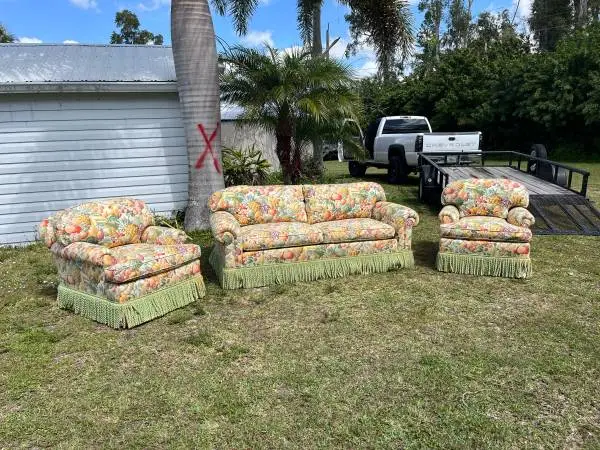 Brunchwig fils 3 pce living room sofa chairs