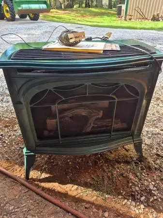 30,000 Btu Vermont Castings propane stove