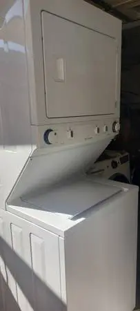 Frigidaire Laundry Center Top Gas Dryer 27Wide.
