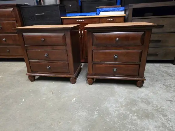 Set of 2 Modern Brown Wooden Nightstands