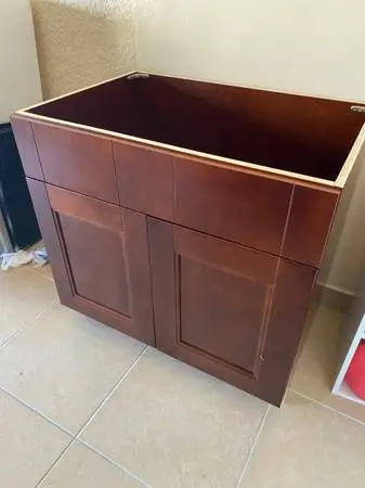 New kitchen cabinet