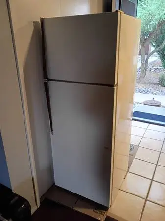 REFRIDGERATOR // KENMORE // SEARS -//- WORKS GREAT !!!