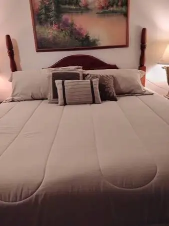 Cal King Bedroom Set