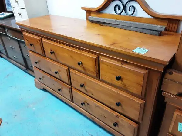 Dresser with Mirror  10718
