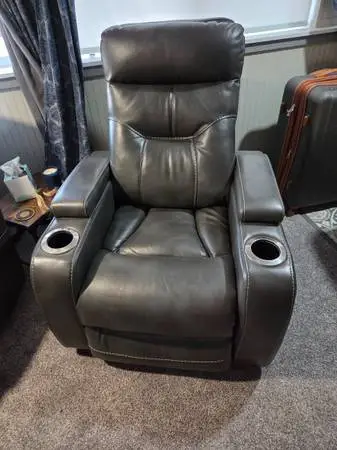 2 Gray leather electric recliners