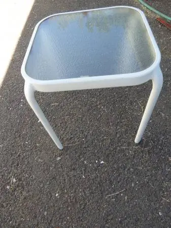 White Metal/Glass Top Patio Side Table