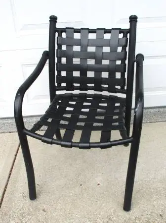 BLACK OUTDOOR PATIO CHAIR