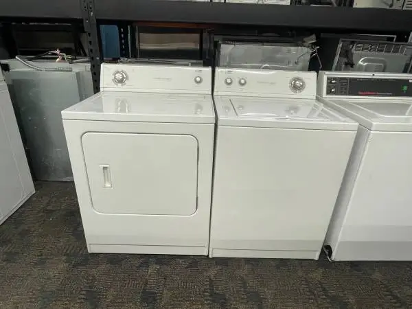 Whirlpool set washer and Dryer Electric Heavy Duty